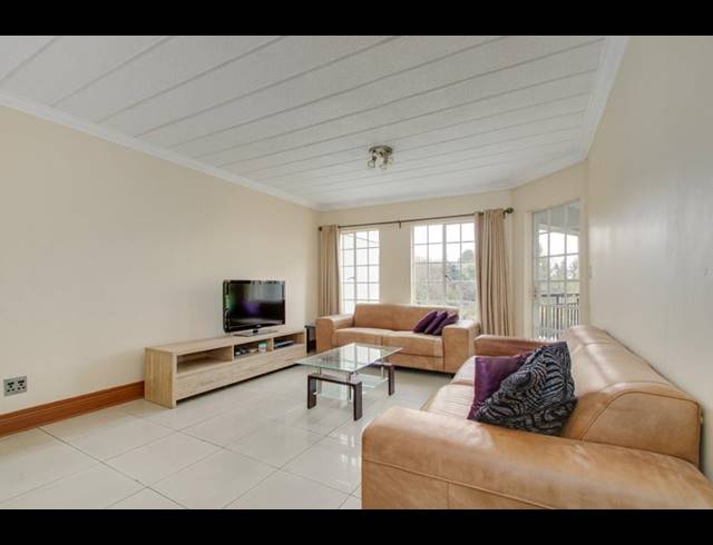 3 BEDROOM APARTMENT FOR SALE IN MORNINGSIDE